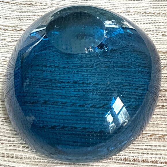 Blenko Vintage Cobalt Blue Controlled Bubble Art Glass Bowl or Ashtray - Picture 10 of 16